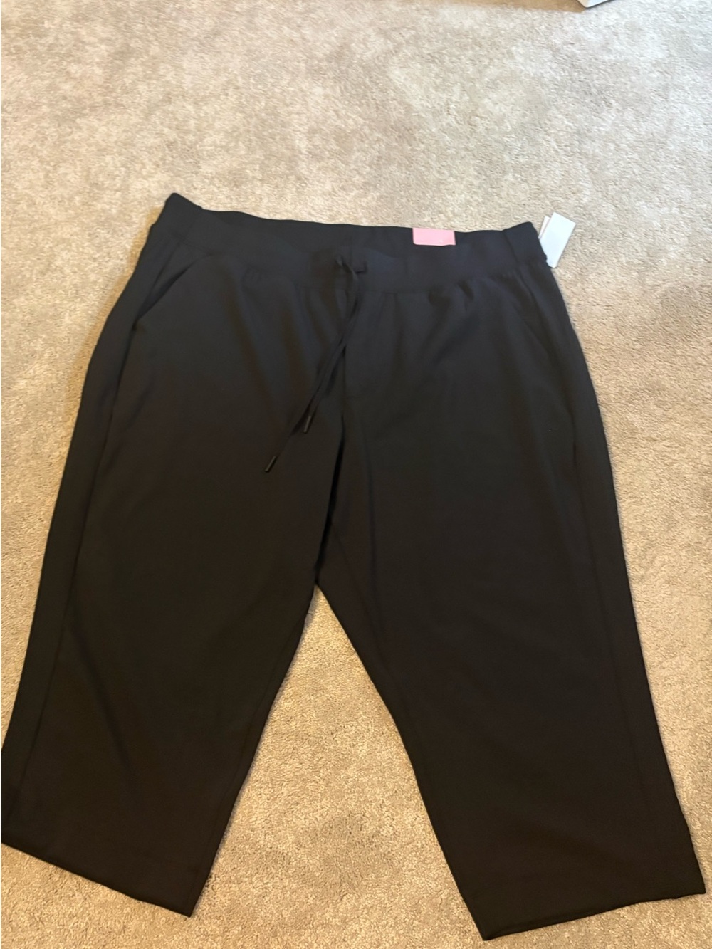 Livi capri trousers NWT